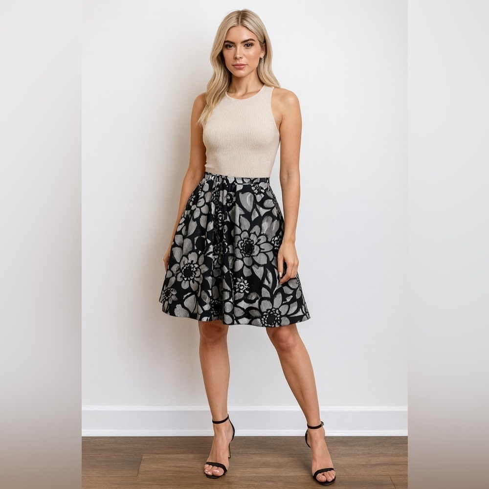 Moschino Cheap&Chic A-Line Skirt Black Gray Floral Rosetta Print Knee Length